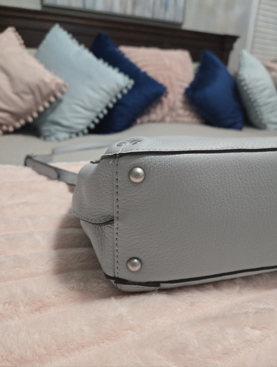 American Leather Co. Cindy Leather Triple Entry Crossbody - Picture 7 of 14